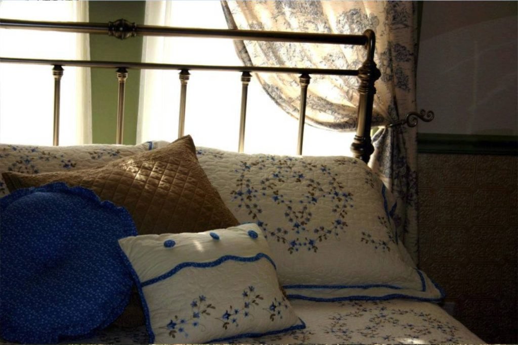 A closeup of a bed at The Venues & Bnbs of Monarc Ranch